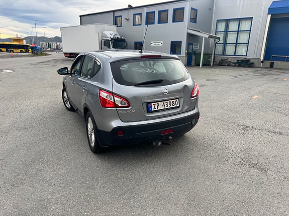 Nissan Qashqai 3 of 5