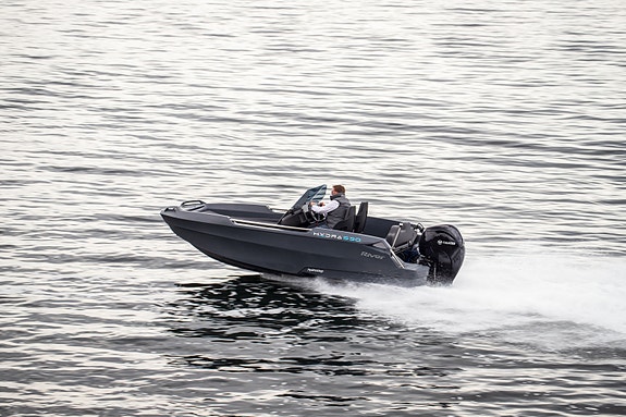River 530 med Yamaha VF90 Vmax! Perfekt hyttebåt med kraftig motor. 4 of 7