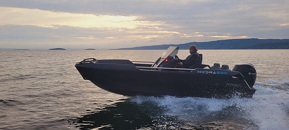River 530 med Yamaha VF90 Vmax! Perfekt hyttebåt med kraftig motor. 2 of 7
