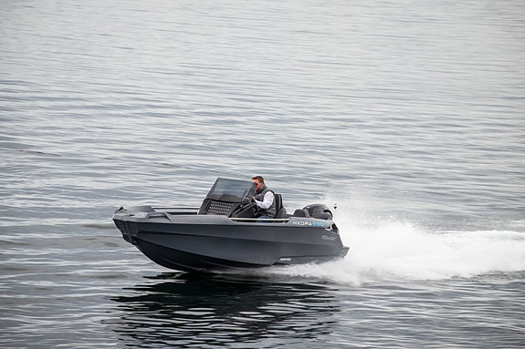 River 530 med Yamaha VF90 Vmax! Perfekt hyttebåt med kraftig motor. 5 of 7
