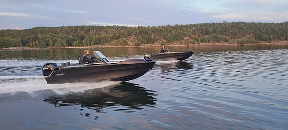 River 530 med Yamaha VF90 Vmax! Perfekt hyttebåt med kraftig motor. 3 of 7