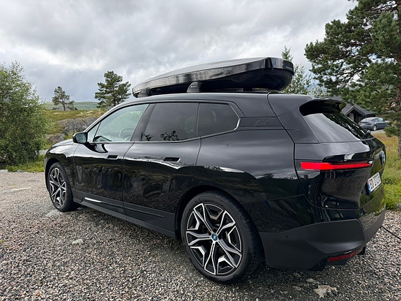 BMW iX 5 of 18