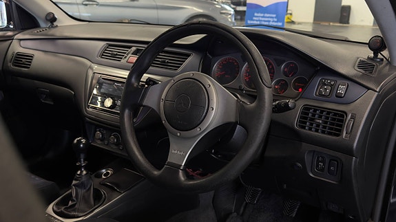 Mitsubishi Lancer 25 of 30