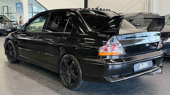 Mitsubishi Lancer 17 of 30