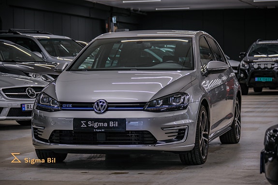 Volkswagen Golf VII 4 of 5
