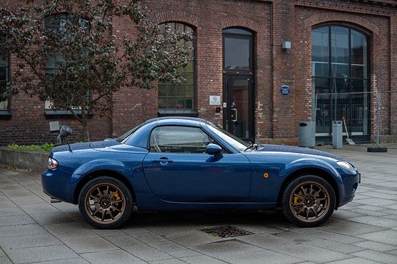 Mazda MX-5 4 of 5