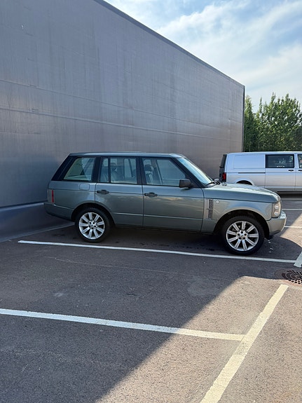 Land Rover Range Rover 3 of 5
