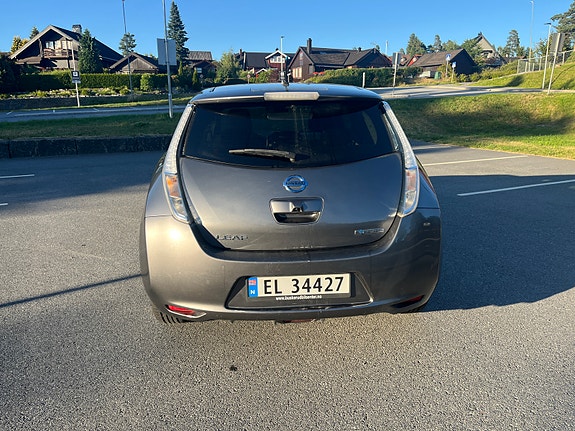 Nissan Leaf 3 of 5