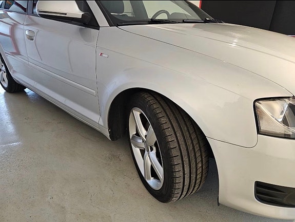 Audi A3 4 of 22