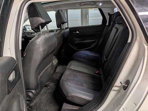 Peugeot 308 9 of 30