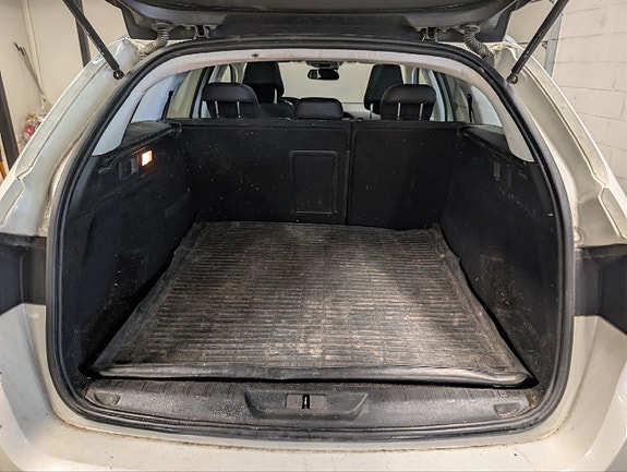 Peugeot 308 7 of 30
