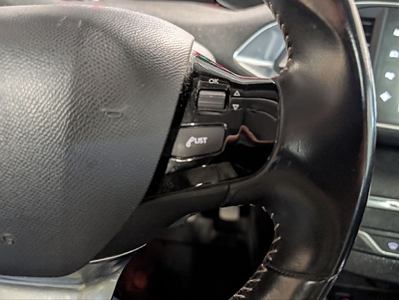 Peugeot 308 17 of 30