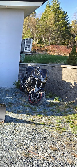 Kawasaki Z 750 2 of 5