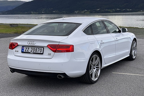 Audi A5 2 of 14