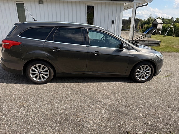 Ford Focus 4 of 15