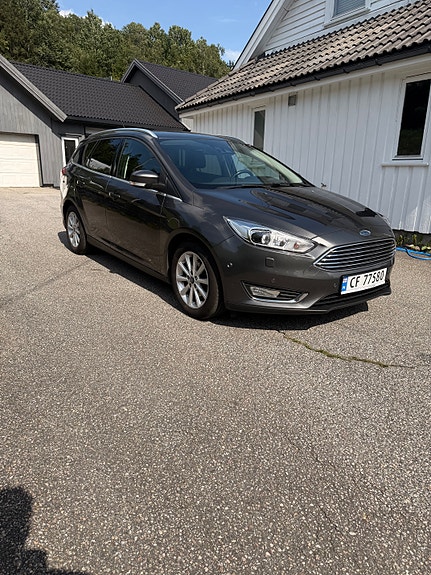 Ford Focus 2 of 15