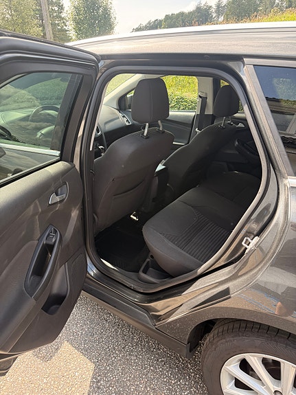 Ford Focus 11 of 15
