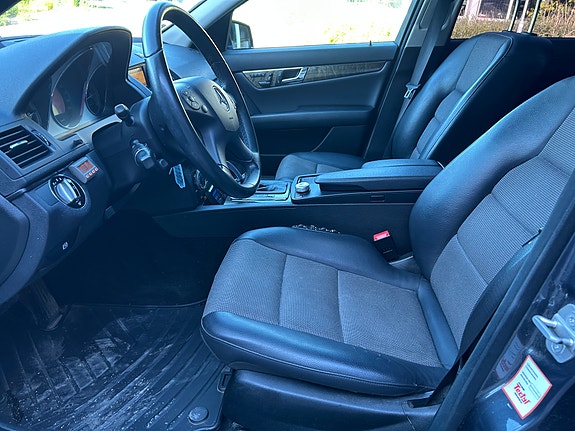 Mercedes-Benz C200 22 of 30