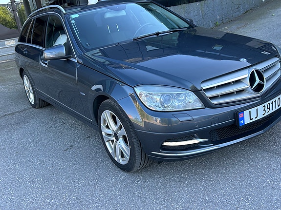 Mercedes-Benz C200 5 of 30