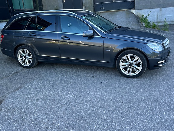 Mercedes-Benz C200 8 of 30
