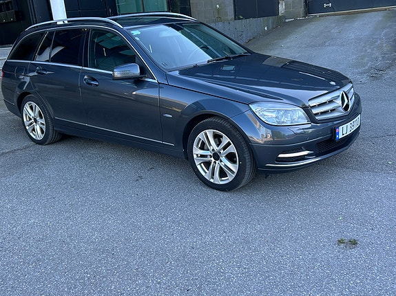 Mercedes-Benz C200 6 of 30