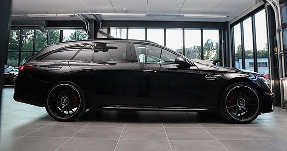 Mercedes-Benz E53 26 of 30