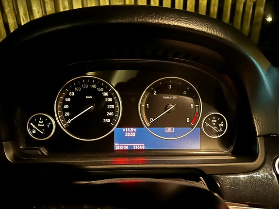 BMW 520d 13 of 15
