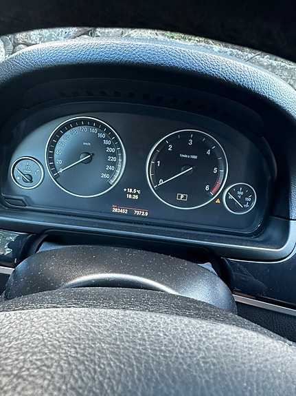 BMW 520d 8 of 15
