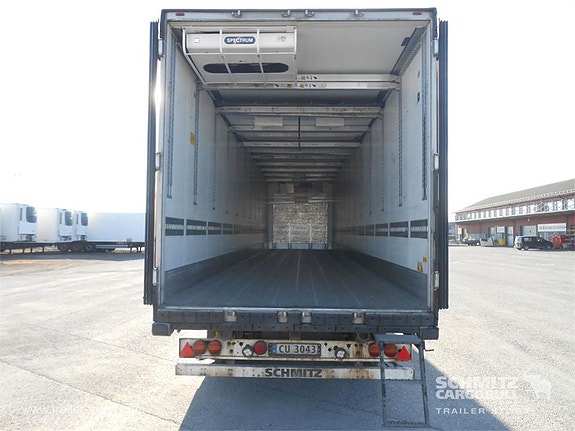 Schmitz Cargobull Reefer Multitemp 3 of 10