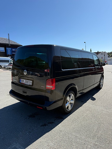 Volkswagen Caravelle 2 of 22