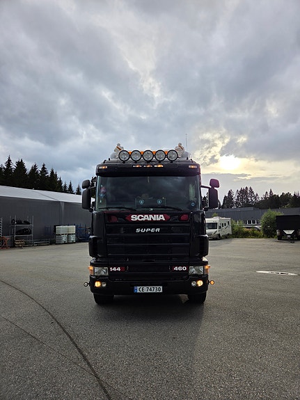 Scania 144 2 of 21