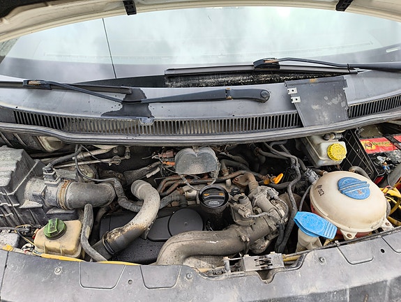 Volkswagen Transporter 13 of 13