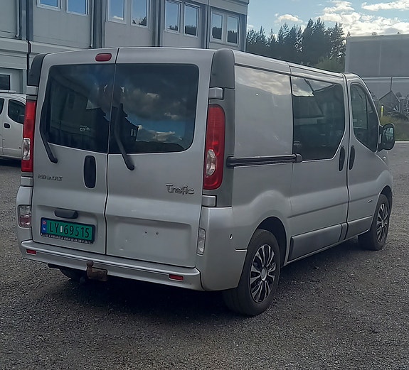 Renault Trafic 7 of 15
