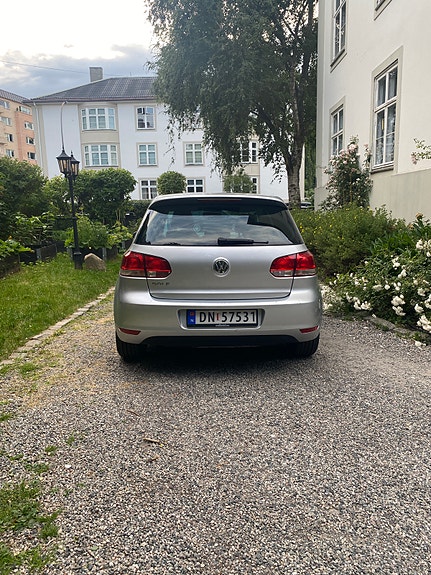 Volkswagen Golf VI 4 of 8