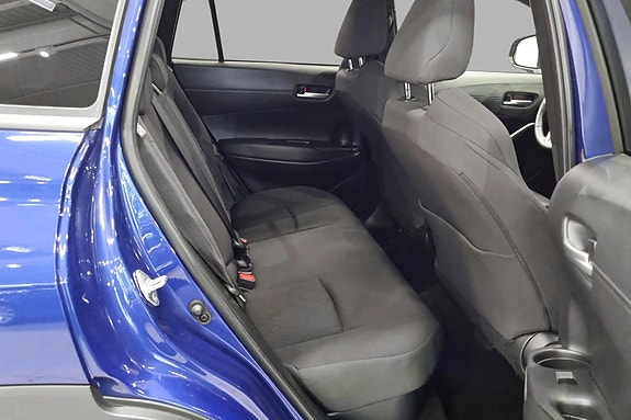 Toyota Corolla Cross 17 of 21