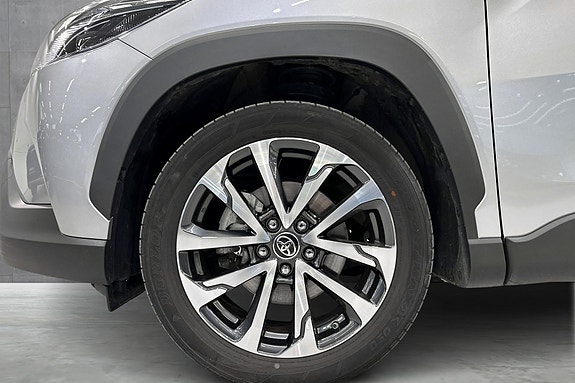 Toyota Corolla Cross 19 of 21