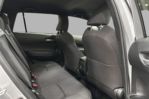 Toyota Corolla Cross 16 of 21