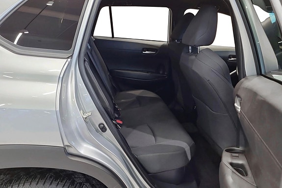Toyota Corolla Cross 17 of 22
