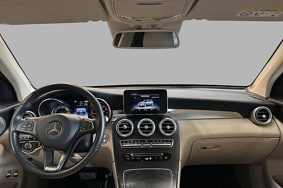 Mercedes-Benz GLC350 e 9 of 21