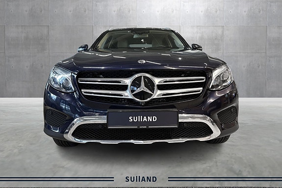 Mercedes-Benz GLC350 e 8 of 21