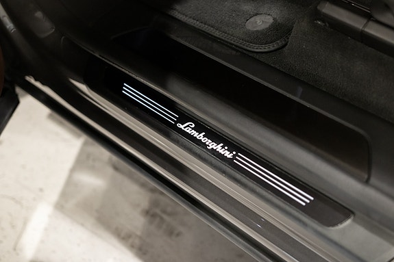 Lamborghini Urus 26 of 30