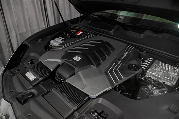 Lamborghini Urus 12 of 30