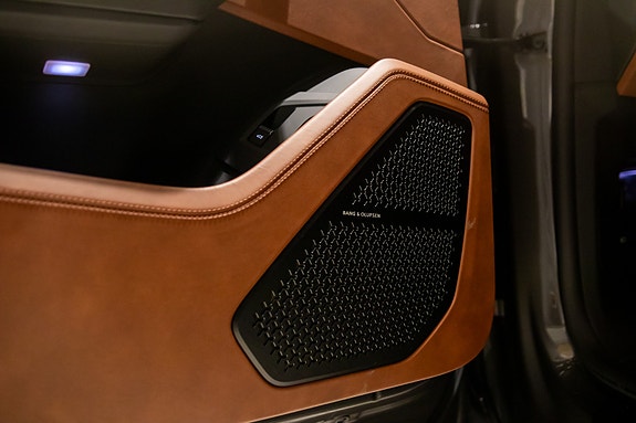 Lamborghini Urus 30 of 30