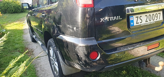 Nissan X-Trail 3 of 5