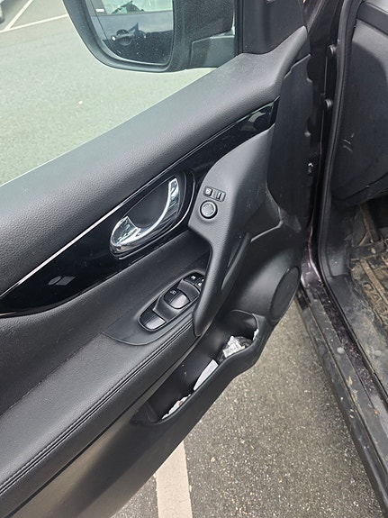 Nissan Qashqai 4 of 5