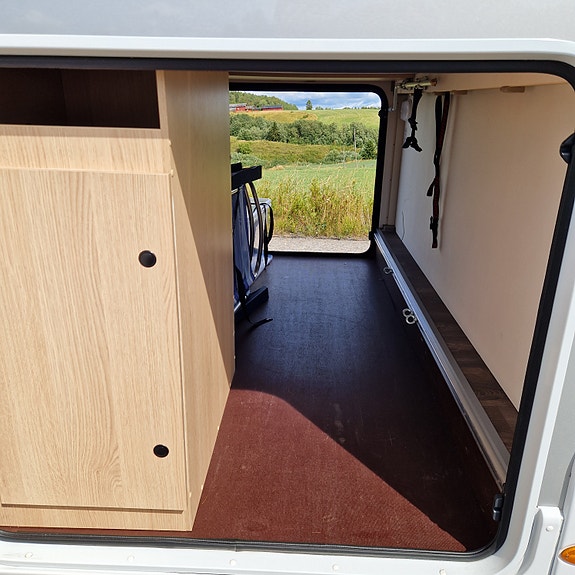 Sunlight Sunlight T690L - Automat - Queenbed- Senkeseng-Solcelle 230W-Vinterdekk-Ryggekamra- 23 mnd Garanti 6 of 30