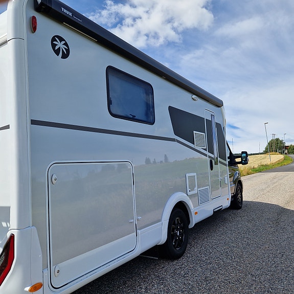 Sunlight Sunlight T690L - Automat - Queenbed- Senkeseng-Solcelle 230W-Vinterdekk-Ryggekamra- 23 mnd Garanti 5 of 30