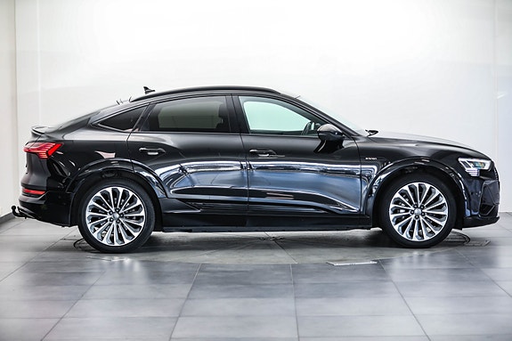 Audi e-tron Sportback 3 of 30