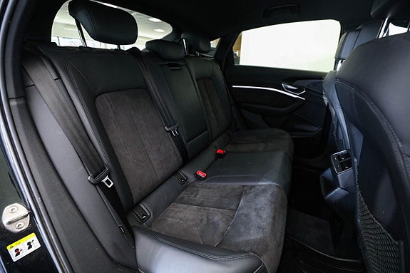 Audi e-tron Sportback 18 of 30