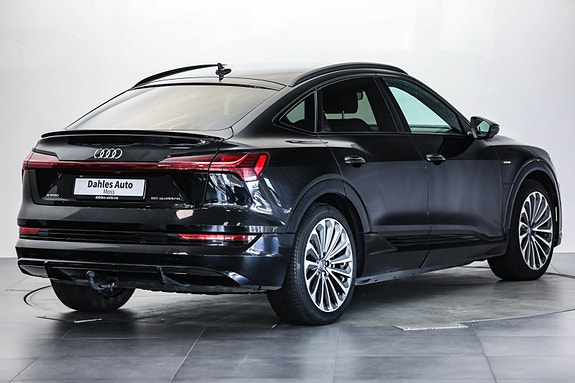 Audi e-tron Sportback 12 of 30